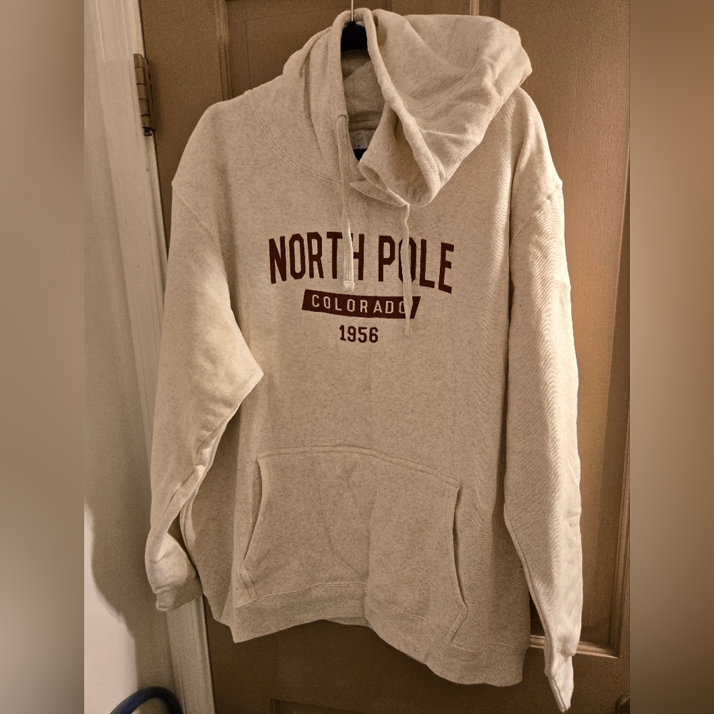 North Pole 2XL heather grey hooded sweatershirt